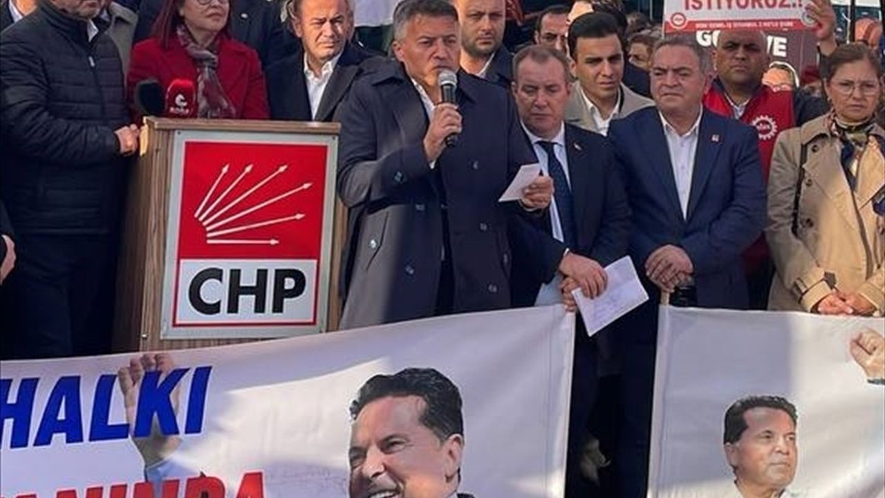 Esenyurt'ta CHP'den Destek Gösterisi