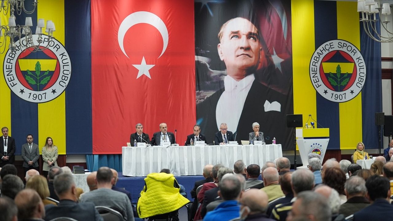 Fenerbahçe Kulübü Yüksek Divan Kurulu Toplantısı Gerçekleşti