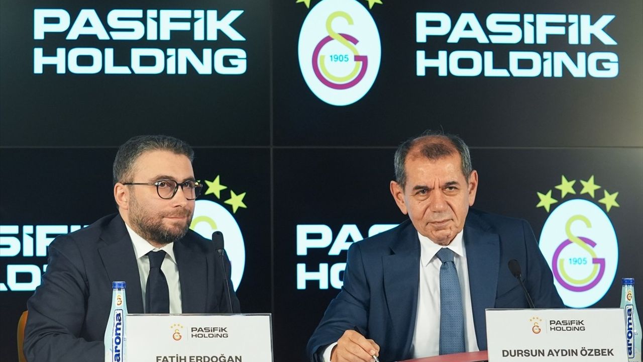 Galatasaray, Yeni Forma Sırt Sponsorunu Duyurdu: Pasifik Holding