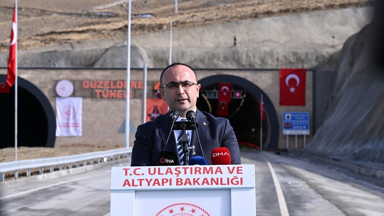 Güzeldere Tüneli Açıldı: Van ve Hakkari Arasındaki Ulaşım İyileşiyor