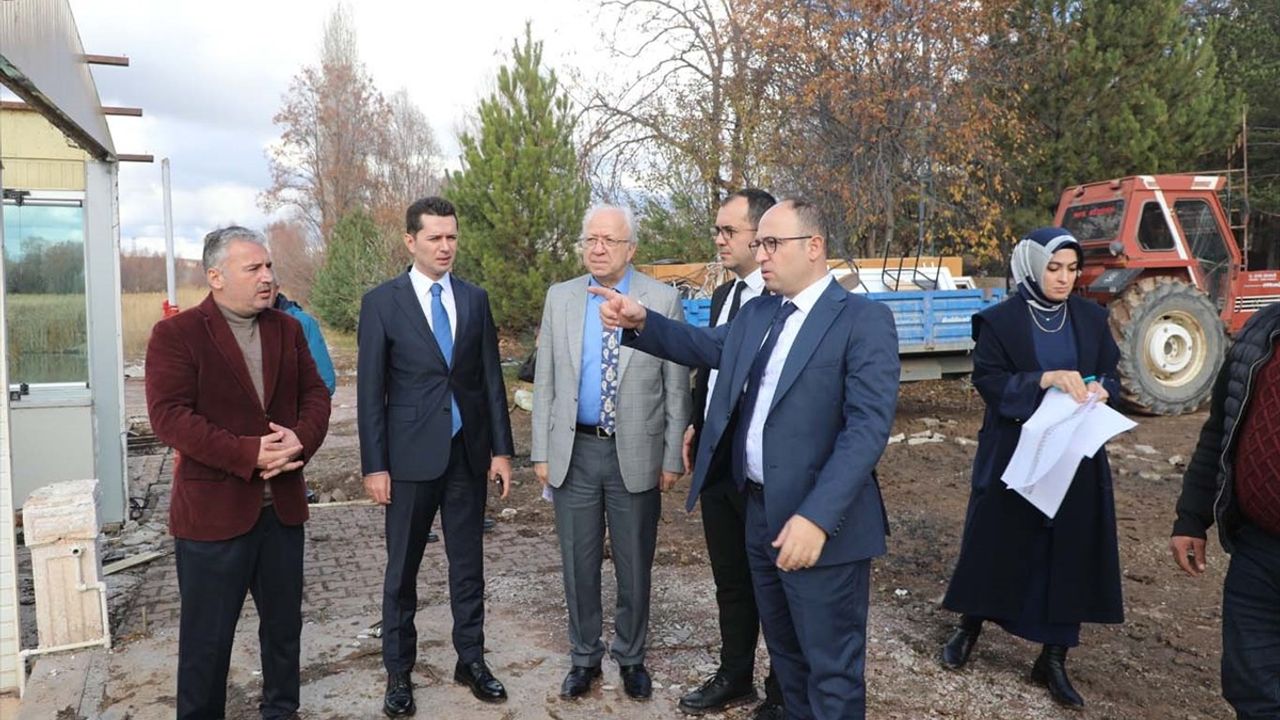 Hafik Gölü'nde Çevre Düzenleme Projeleri İlerliyor