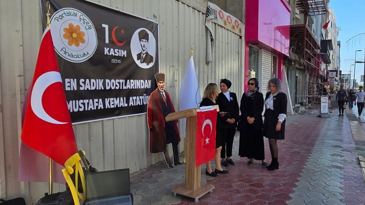 Hatay'da Atatürk Hatıra Defteri Etkinliği