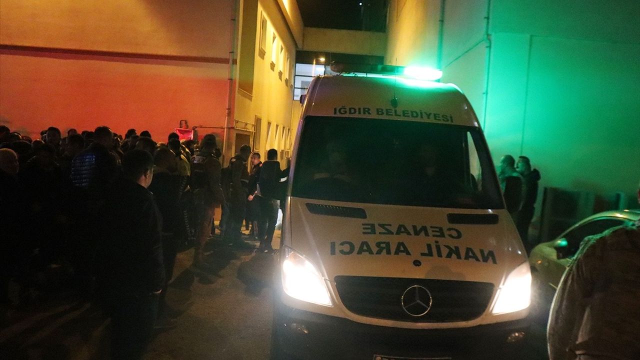 Iğdır'da Eşi Tarafından Bıçaklanan Kadın Hayatını Kaybetti