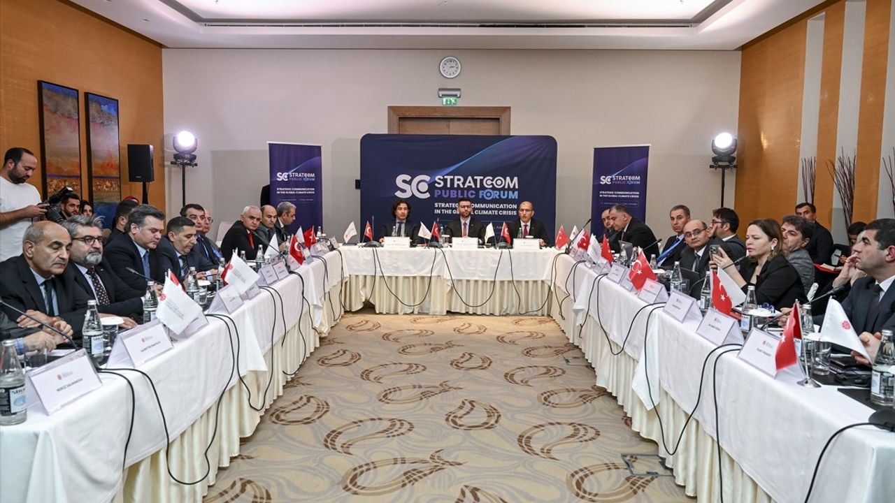 İklim Krizinde Stratejik İletişim: Altun'un Bakü Mesajı