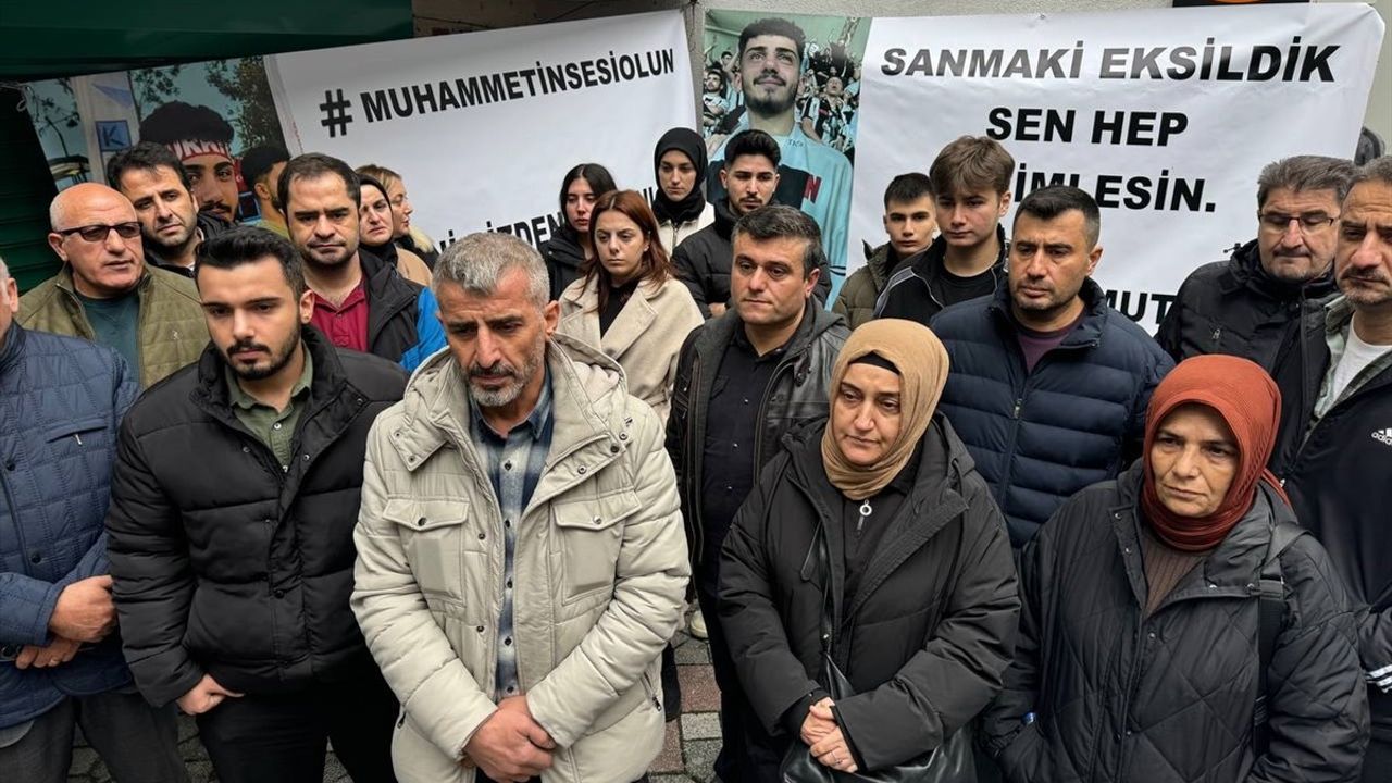 İstanbul'da Silahlı Kavga: Genç Hayatını Kaybetti, Baba Faillerin Yakalanmasını Talep Ediyor