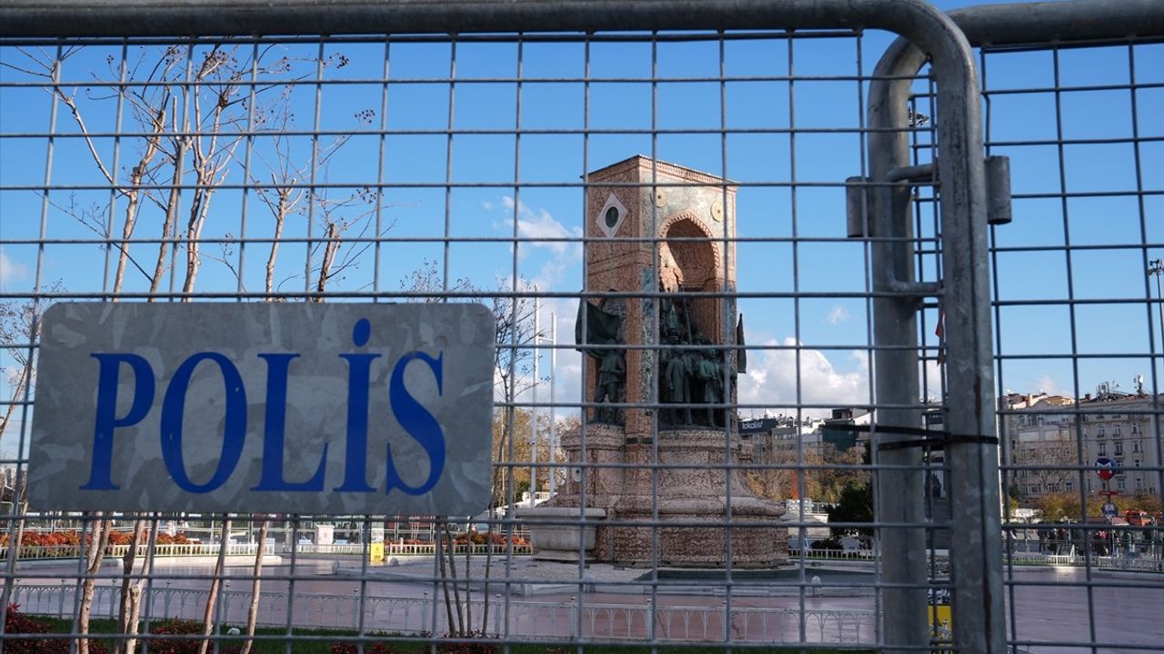 İstanbul Valiliği'nden Kadına Yönelik Şiddete Karşı Mücadele Günü Etkinliklerine Yasağı