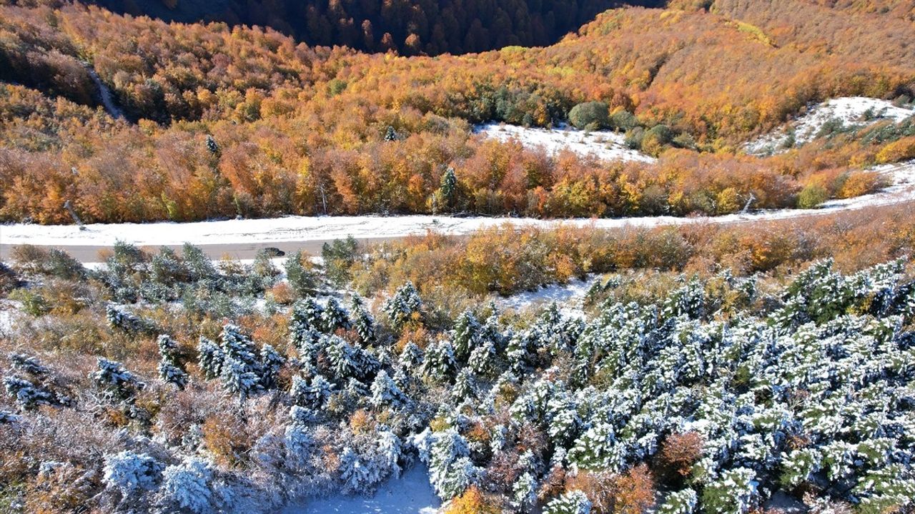 Kastamonu'da Sonbahar ve Karın Büyüleyici Uyumu