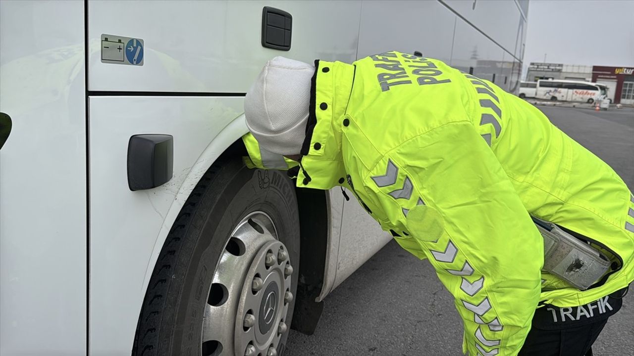 Kayseri'de Kış Lastiği Denetimi Yapıldı