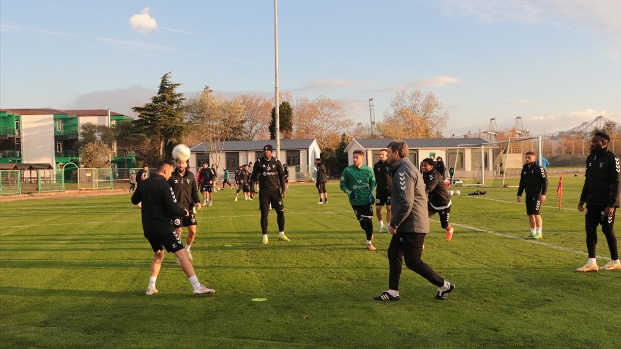 Kocaelispor, Adanaspor Maçına Hazırlanıyor