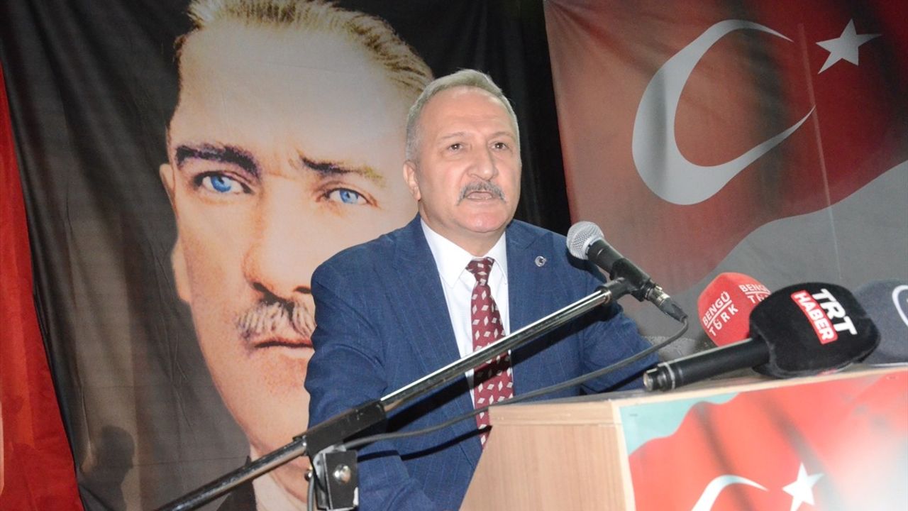 MHP'li Yurdakul, Kars'ta Türkiye'nin Geleceği İçin Birlik Mesajı Verdi