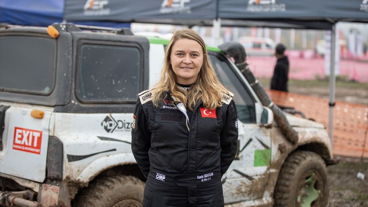 Off-Road Tutkunu Kadın Doktor: Hande Erdoğan