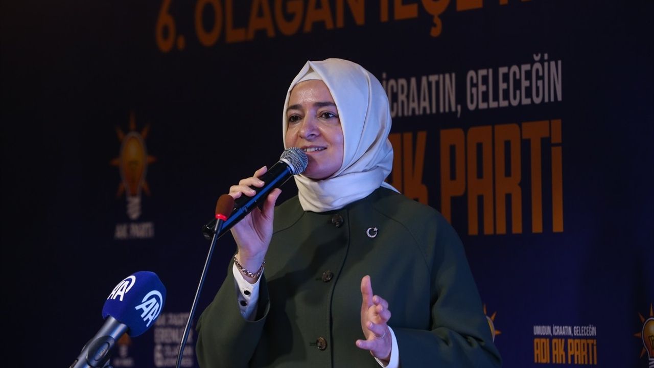 Sakarya'da AK Parti Kongresi: Fatma Betül Sayan Kaya'nın Vurguları