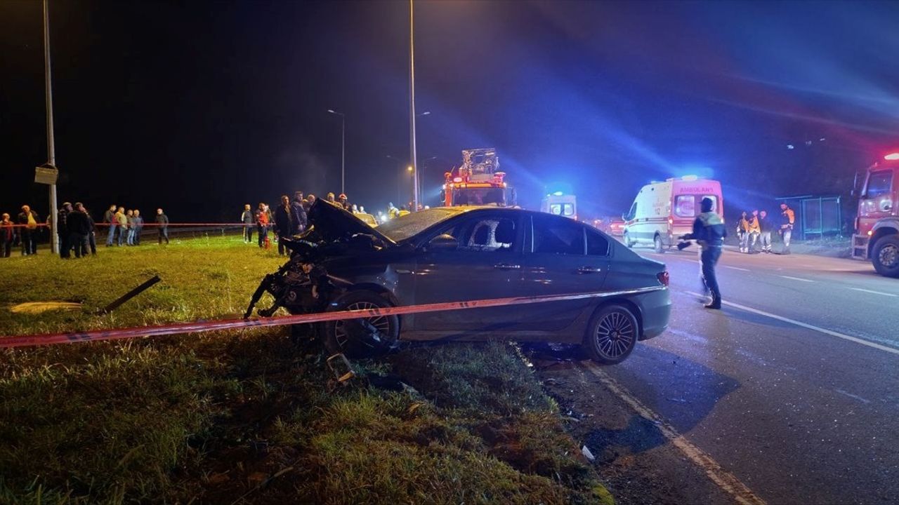 Sakarya'da Feci Kaza: Bir Çift Hayatını Kaybetti