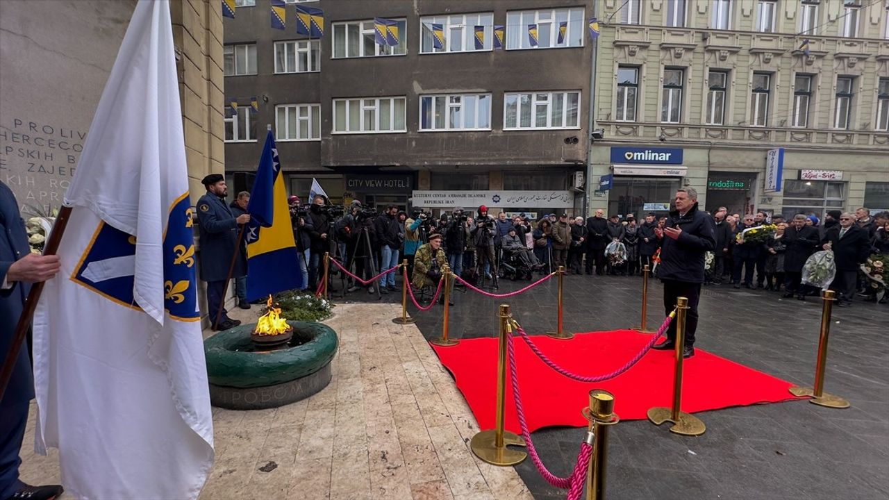 Sırbistan Ulusal Meclisinde Kavga: Novi Sad'daki Ölümlü Kaza Tartışmalara Neden Oldu