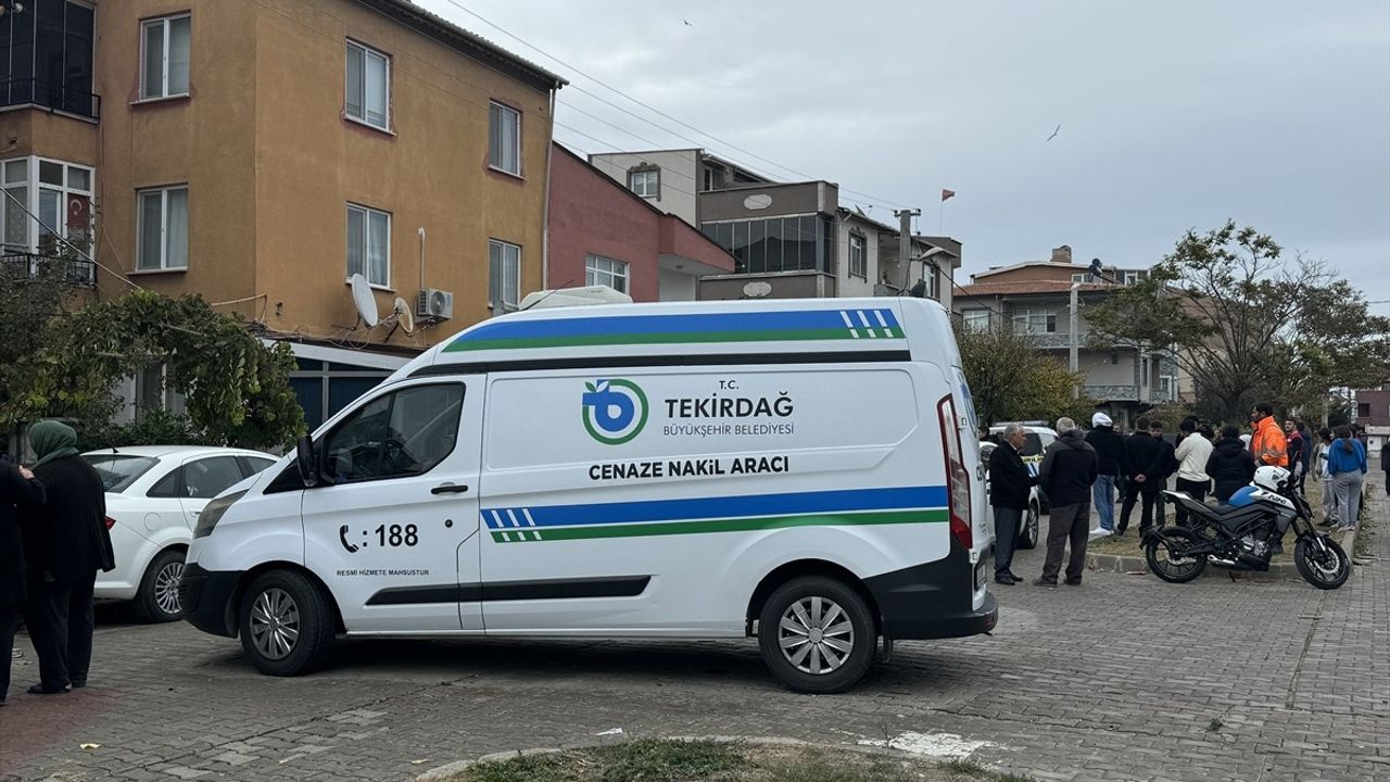 Tekirdağ'da iki genç kız silahla vurulmuş halde bulundu