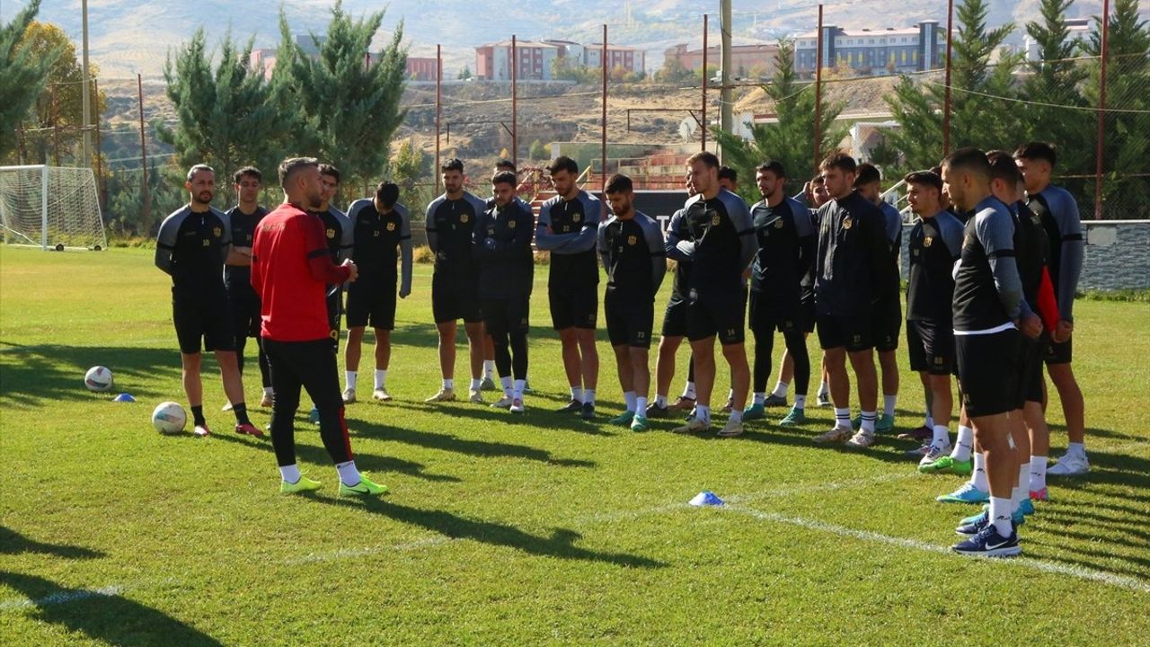 Yeni Malatyaspor Fatih Karagümrük Maçına Hazırlanıyor